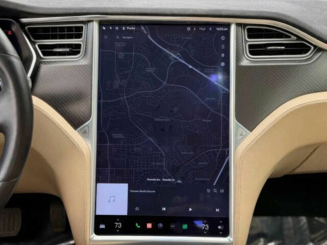 Белый Тесла Модель С, объемом двигателя 0 л и пробегом 58 тыс. км за 8000 $, фото 9 на Automoto.ua