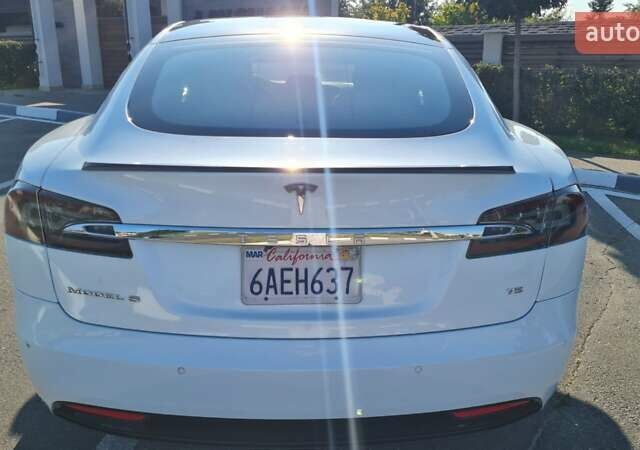 Белый Тесла Модель С, объемом двигателя 0 л и пробегом 160 тыс. км за 22999 $, фото 5 на Automoto.ua