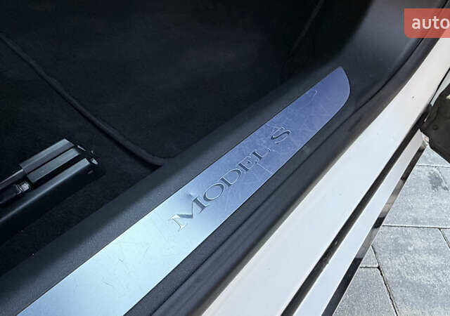 Білий Тесла Модель С, об'ємом двигуна 0 л та пробігом 192 тис. км за 17200 $, фото 48 на Automoto.ua