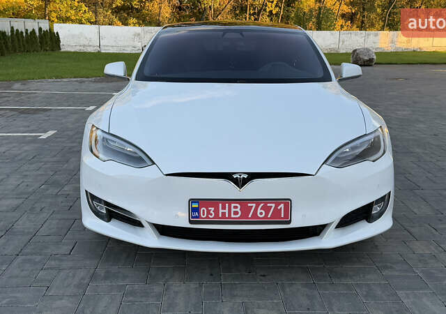 Белый Тесла Модель С, объемом двигателя 0 л и пробегом 192 тыс. км за 17600 $, фото 54 на Automoto.ua