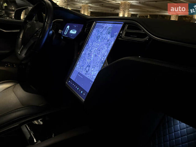 Білий Тесла Модель С, об'ємом двигуна 0 л та пробігом 218 тис. км за 17000 $, фото 19 на Automoto.ua