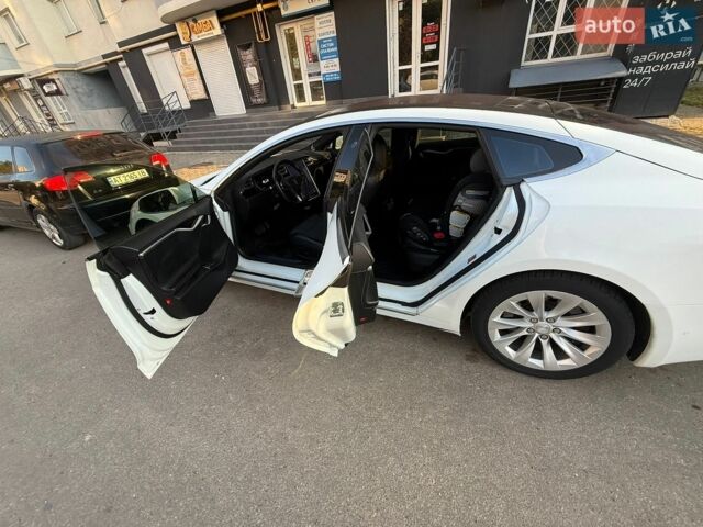 Білий Тесла Модель С, об'ємом двигуна 0 л та пробігом 182 тис. км за 17700 $, фото 17 на Automoto.ua