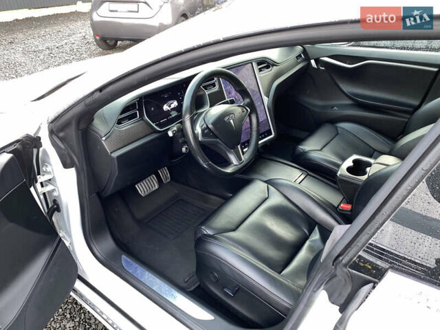 Білий Тесла Модель С, об'ємом двигуна 0 л та пробігом 246 тис. км за 16999 $, фото 73 на Automoto.ua