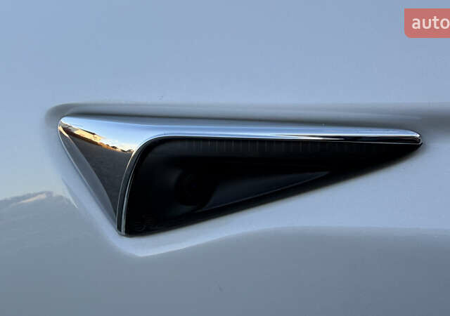 Білий Тесла Модель С, об'ємом двигуна 0 л та пробігом 192 тис. км за 17200 $, фото 30 на Automoto.ua