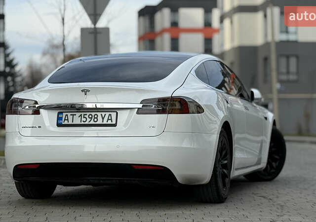 Белый Тесла Модель С, объемом двигателя 0 л и пробегом 102 тыс. км за 17990 $, фото 18 на Automoto.ua