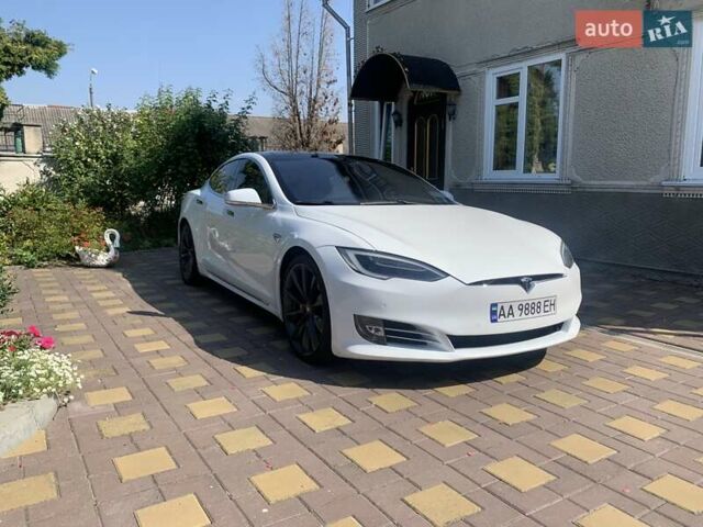 Белый Тесла Модель С, объемом двигателя 0 л и пробегом 82 тыс. км за 31000 $, фото 16 на Automoto.ua