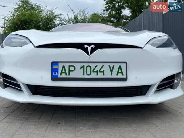 Білий Тесла Модель С, об'ємом двигуна 0 л та пробігом 200 тис. км за 33000 $, фото 17 на Automoto.ua