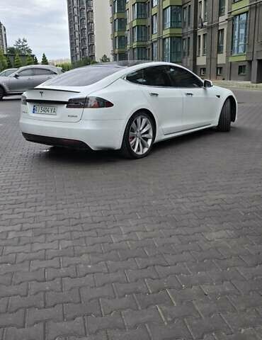 Белый Тесла Модель С, объемом двигателя 0 л и пробегом 42 тыс. км за 25000 $, фото 3 на Automoto.ua