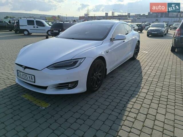 Белый Тесла Модель С, объемом двигателя 0 л и пробегом 173 тыс. км за 15799 $, фото 2 на Automoto.ua