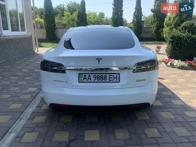 Белый Тесла Модель С, объемом двигателя 0 л и пробегом 82 тыс. км за 31000 $, фото 8 на Automoto.ua