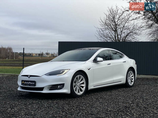 Білий Тесла Модель С, об'ємом двигуна 0 л та пробігом 246 тис. км за 16999 $, фото 5 на Automoto.ua