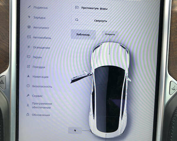 Белый Тесла Модель С, объемом двигателя 0 л и пробегом 73 тыс. км за 25500 $, фото 21 на Automoto.ua