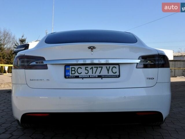 Белый Тесла Модель С, объемом двигателя 0 л и пробегом 92 тыс. км за 17999 $, фото 10 на Automoto.ua