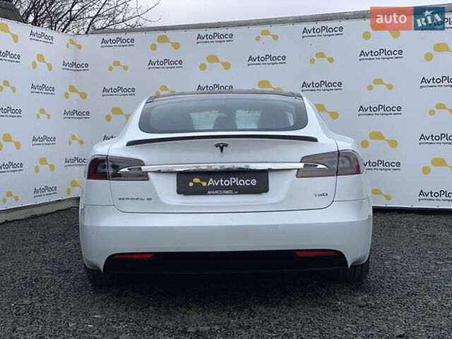 Білий Тесла Модель С, об'ємом двигуна 0 л та пробігом 246 тис. км за 16999 $, фото 105 на Automoto.ua