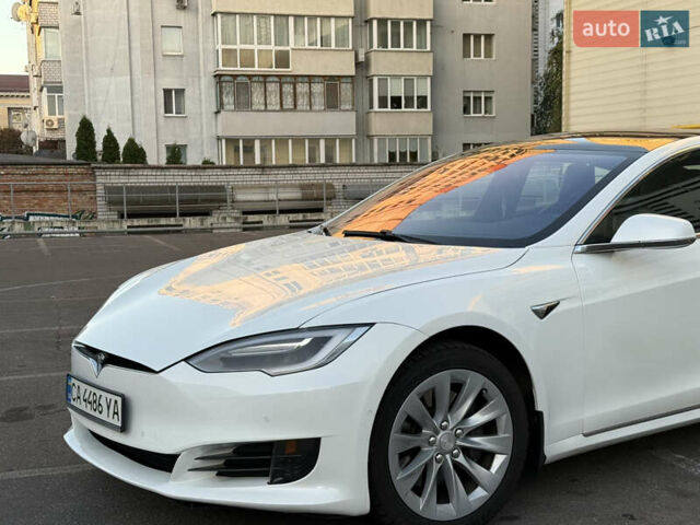 Білий Тесла Модель С, об'ємом двигуна 0 л та пробігом 130 тис. км за 21700 $, фото 11 на Automoto.ua