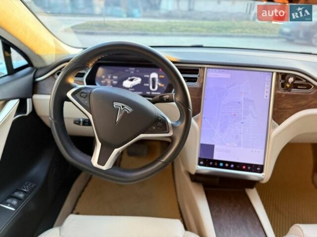 Білий Тесла Модель С, об'ємом двигуна 0 л та пробігом 122 тис. км за 21500 $, фото 22 на Automoto.ua