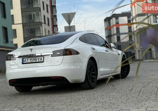 Белый Тесла Модель С, объемом двигателя 0 л и пробегом 102 тыс. км за 17990 $, фото 20 на Automoto.ua