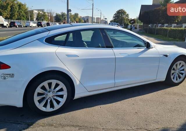 Белый Тесла Модель С, объемом двигателя 0 л и пробегом 160 тыс. км за 22999 $, фото 7 на Automoto.ua