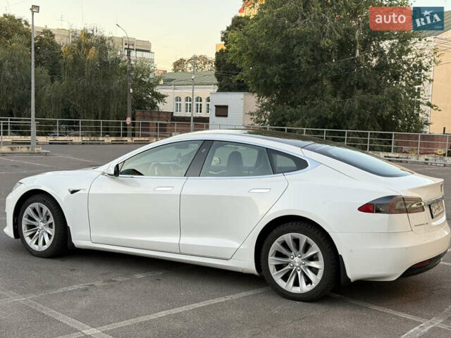 Білий Тесла Модель С, об'ємом двигуна 0 л та пробігом 130 тис. км за 21700 $, фото 9 на Automoto.ua