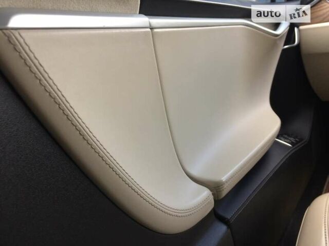 Белый Тесла Модель С, объемом двигателя 0 л и пробегом 162 тыс. км за 26500 $, фото 21 на Automoto.ua