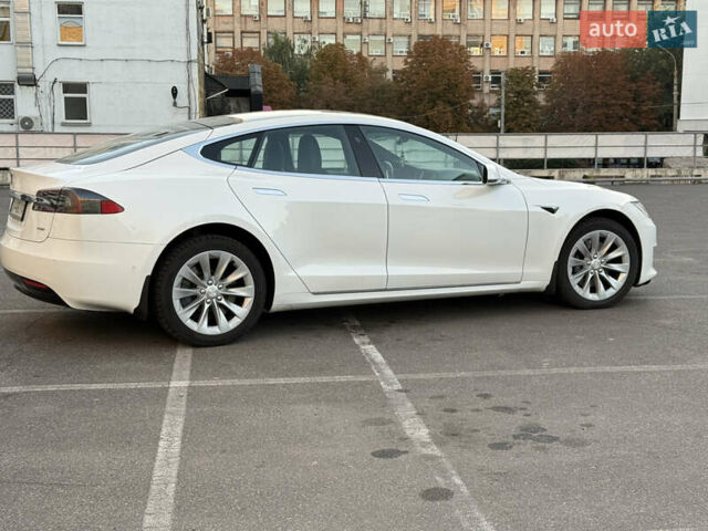 Білий Тесла Модель С, об'ємом двигуна 0 л та пробігом 130 тис. км за 21700 $, фото 6 на Automoto.ua
