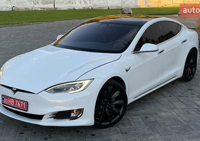 Белый Тесла Модель С, объемом двигателя 0 л и пробегом 192 тыс. км за 17600 $, фото 49 на Automoto.ua