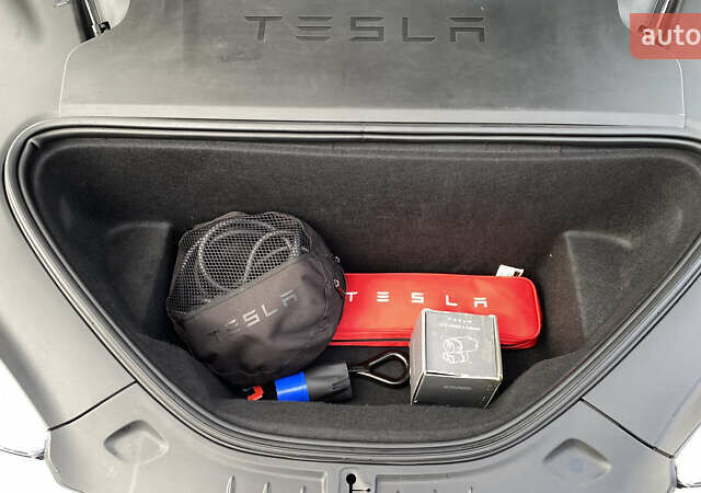 Білий Тесла Модель С, об'ємом двигуна 0 л та пробігом 246 тис. км за 16999 $, фото 104 на Automoto.ua