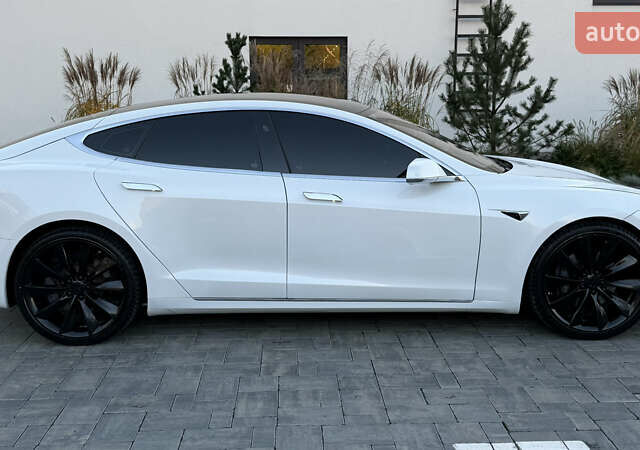 Белый Тесла Модель С, объемом двигателя 0 л и пробегом 192 тыс. км за 17600 $, фото 56 на Automoto.ua