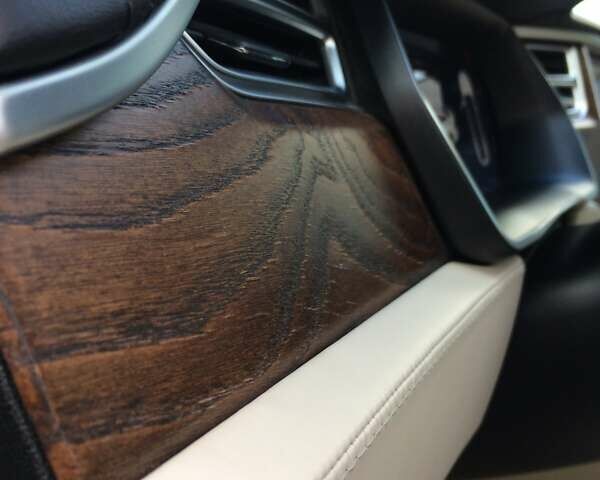 Белый Тесла Модель С, объемом двигателя 0 л и пробегом 162 тыс. км за 26500 $, фото 17 на Automoto.ua