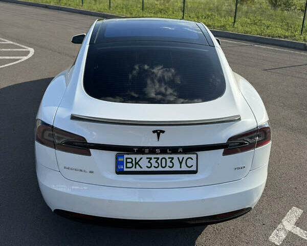 Белый Тесла Модель С, объемом двигателя 0 л и пробегом 130 тыс. км за 22800 $, фото 11 на Automoto.ua