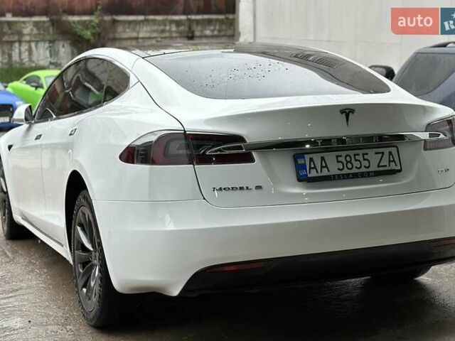 Белый Тесла Модель С, объемом двигателя 0 л и пробегом 159 тыс. км за 29900 $, фото 4 на Automoto.ua