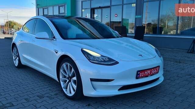 Тесла Модель С 2018 у Нововолинськ на Automoto.ua Білий Тесла Модель С, об'ємом двигуна 0 л та пробігом 118 тис. км за 14950 $, фото 21 на Automoto.ua