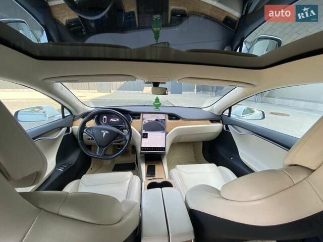 Белый Тесла Модель С, объемом двигателя 0 л и пробегом 90 тыс. км за 27500 $, фото 14 на Automoto.ua