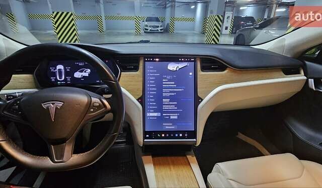 Белый Тесла Модель С, объемом двигателя 0 л и пробегом 80 тыс. км за 21500 $, фото 14 на Automoto.ua