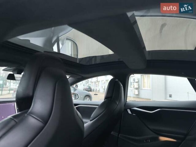 Белый Тесла Модель С, объемом двигателя 0 л и пробегом 178 тыс. км за 22999 $, фото 44 на Automoto.ua