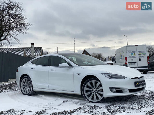 Белый Тесла Модель С, объемом двигателя 0 л и пробегом 183 тыс. км за 18300 $, фото 82 на Automoto.ua