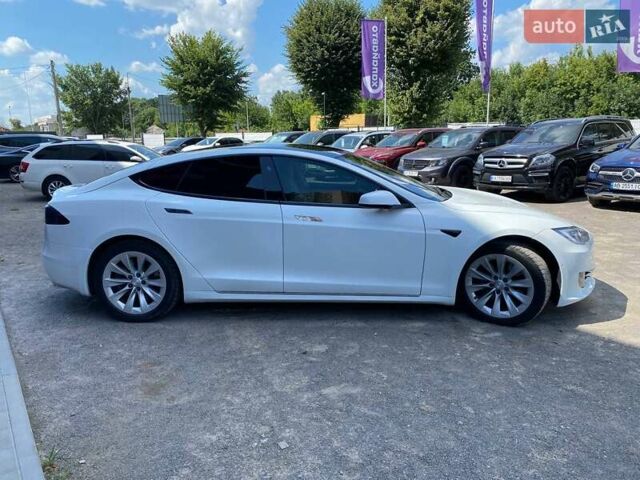 Белый Тесла Модель С, объемом двигателя 0 л и пробегом 84 тыс. км за 23000 $, фото 4 на Automoto.ua