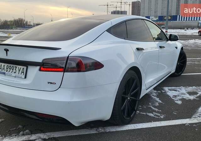 Белый Тесла Модель С, объемом двигателя 0 л и пробегом 88 тыс. км за 21500 $, фото 7 на Automoto.ua