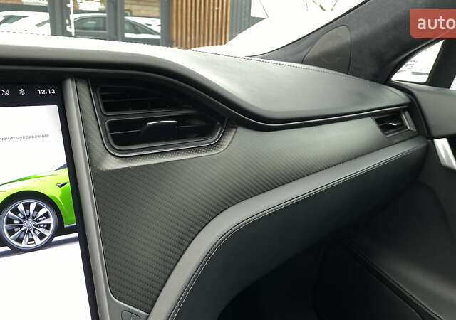 Белый Тесла Модель С, объемом двигателя 0 л и пробегом 183 тыс. км за 18300 $, фото 41 на Automoto.ua