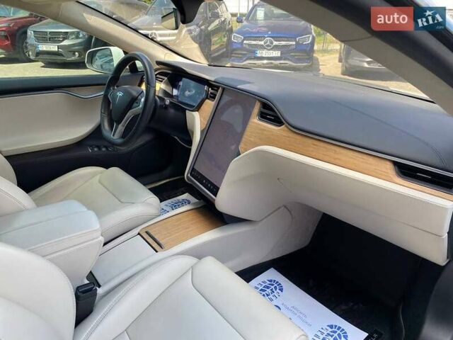 Белый Тесла Модель С, объемом двигателя 0 л и пробегом 84 тыс. км за 23000 $, фото 12 на Automoto.ua
