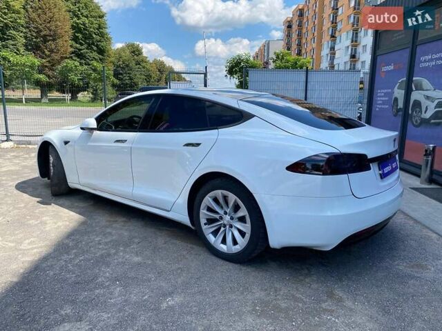 Белый Тесла Модель С, объемом двигателя 0 л и пробегом 84 тыс. км за 23000 $, фото 7 на Automoto.ua