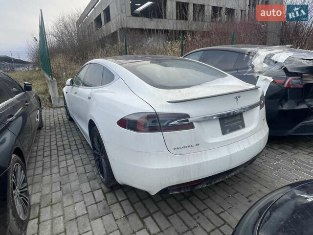 Білий Тесла Модель С, об'ємом двигуна 0 л та пробігом 103 тис. км за 14799 $, фото 3 на Automoto.ua