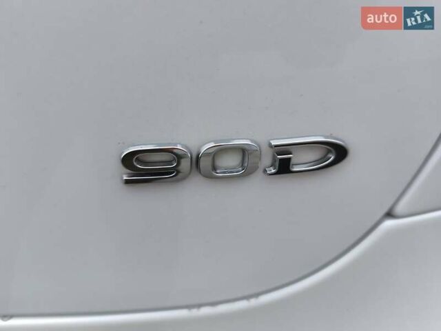 Белый Тесла Модель С, объемом двигателя 0 л и пробегом 178 тыс. км за 22999 $, фото 42 на Automoto.ua