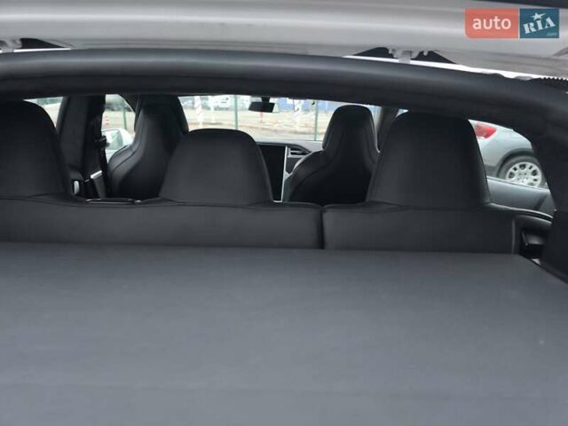 Белый Тесла Модель С, объемом двигателя 0 л и пробегом 178 тыс. км за 22999 $, фото 35 на Automoto.ua