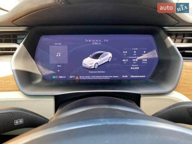Белый Тесла Модель С, объемом двигателя 0 л и пробегом 84 тыс. км за 23000 $, фото 11 на Automoto.ua