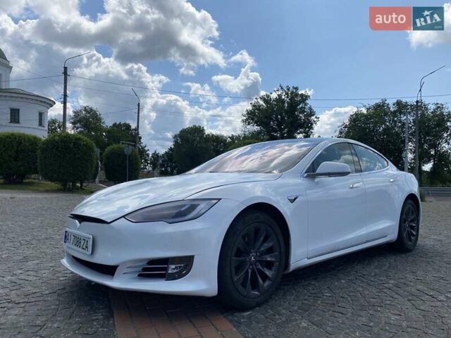 Белый Тесла Модель С, объемом двигателя 0 л и пробегом 90 тыс. км за 27500 $, фото 4 на Automoto.ua