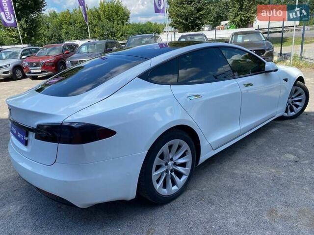 Белый Тесла Модель С, объемом двигателя 0 л и пробегом 84 тыс. км за 23000 $, фото 5 на Automoto.ua