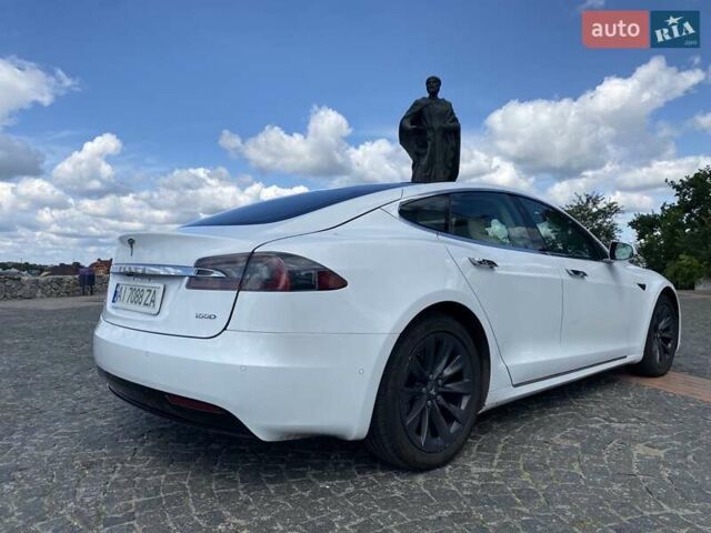 Белый Тесла Модель С, объемом двигателя 0 л и пробегом 90 тыс. км за 27500 $, фото 10 на Automoto.ua