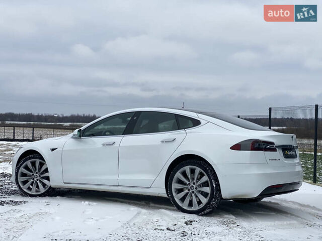 Белый Тесла Модель С, объемом двигателя 0 л и пробегом 183 тыс. км за 18300 $, фото 90 на Automoto.ua