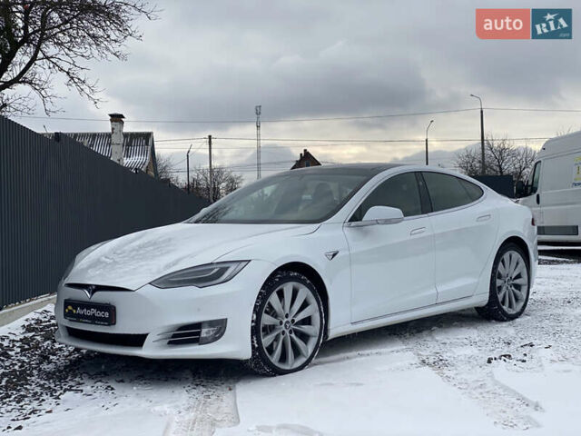 Белый Тесла Модель С, объемом двигателя 0 л и пробегом 183 тыс. км за 18300 $, фото 89 на Automoto.ua